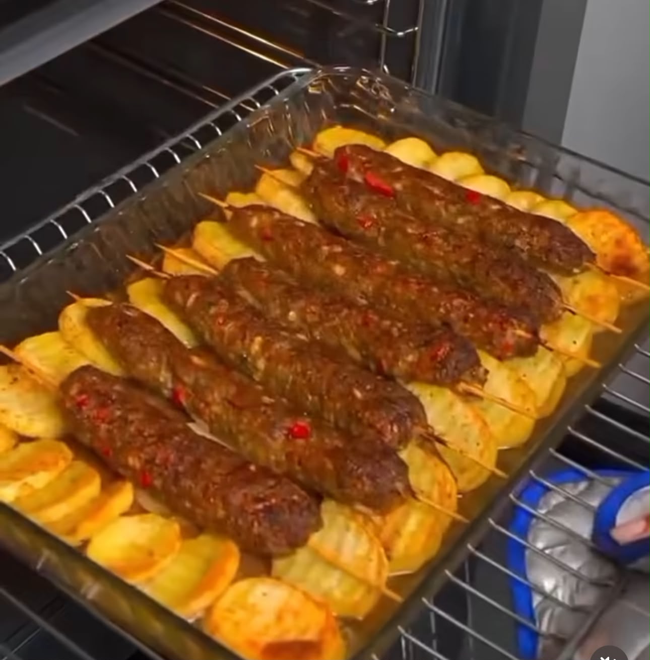 Registro fotográfico fornecido para Carne moída assada com batatas